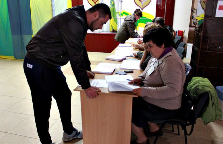 Вибори у Чернівецькій області. Попередні результати від КВУ
